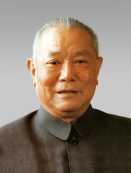 李先念