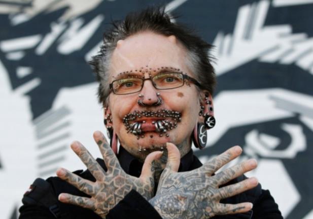 罗尔夫·巴克霍兹（Rolf Bucholz）